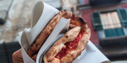 Visit Naples outside the walls with Street Food